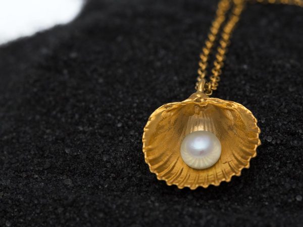 Hand Made Sterling Silver Gold Plated Big Cockle Clam Pendant with pearl